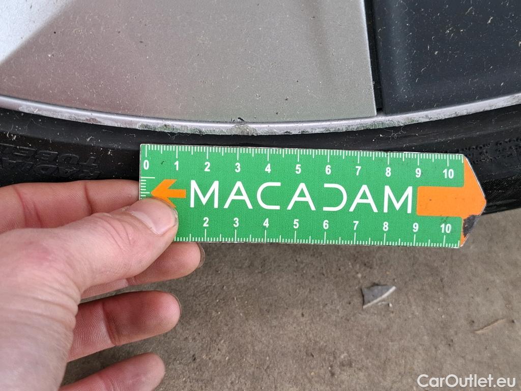  Tesla  Model Y TESLA  / 2021 / 5P / SUV RWD #13