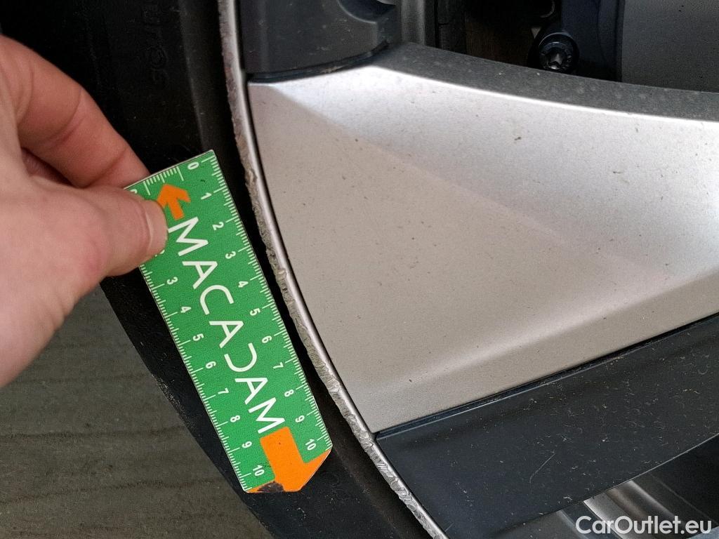  Tesla  Model Y TESLA  / 2021 / 5P / SUV RWD #27