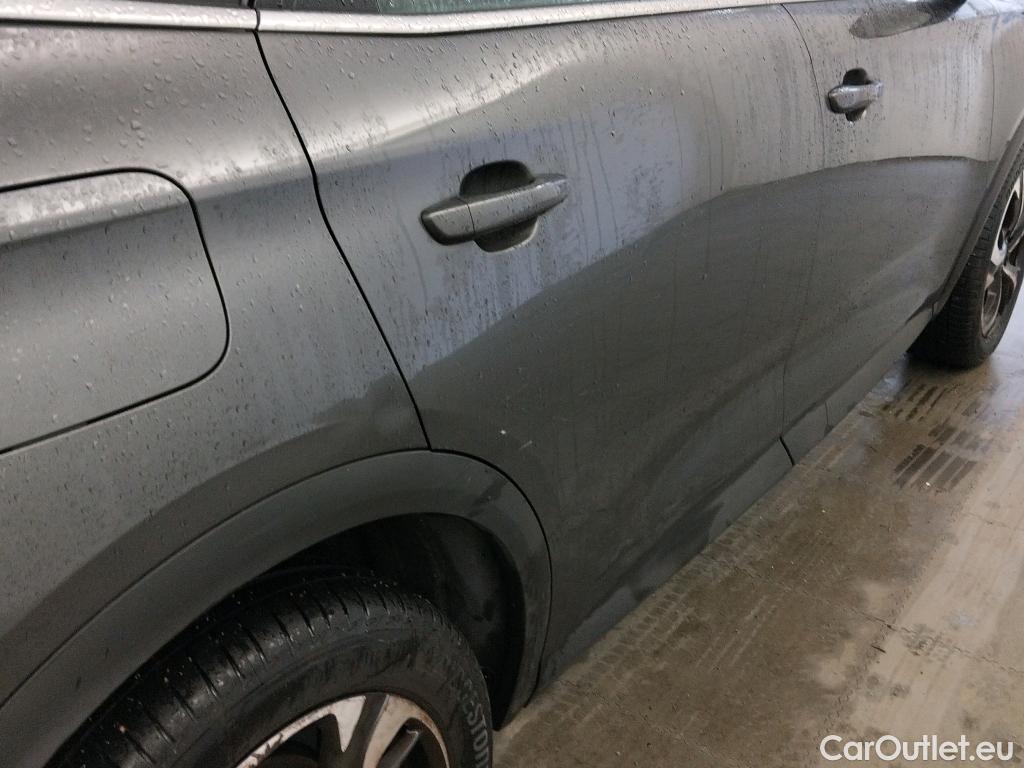  DS  DS7 DS DS 7 Crossback / 2017 / 5P / todoterreno BlueHDi DE 96kW (130CV) Auto. CHIC (AC) #1