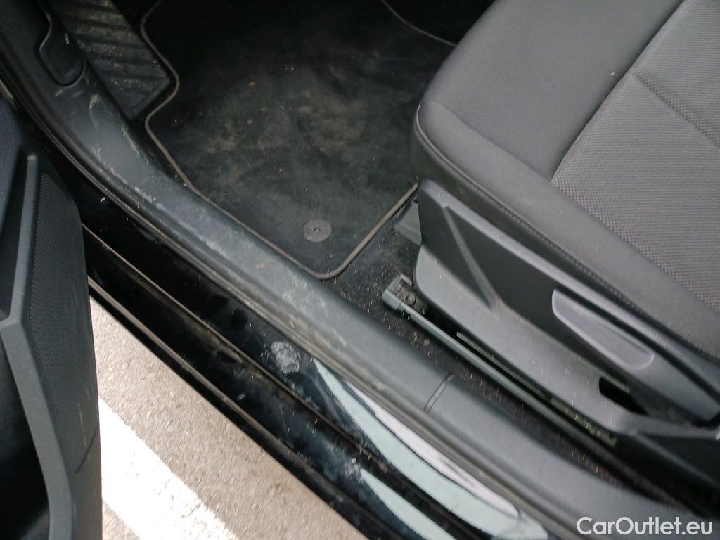  Audi  A3 AUDI  / 2020 / 5P / berlina con portón Sportback 30 TFSI 81kW (110CV) S tronic #10