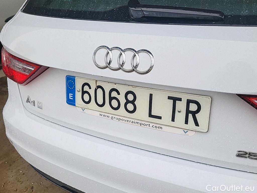  Audi  A1 Sportback AUDI A1 / 2018 / 5P / berlina con portón Sportback Advanced 25 TFSI 70kW (95CV) #7