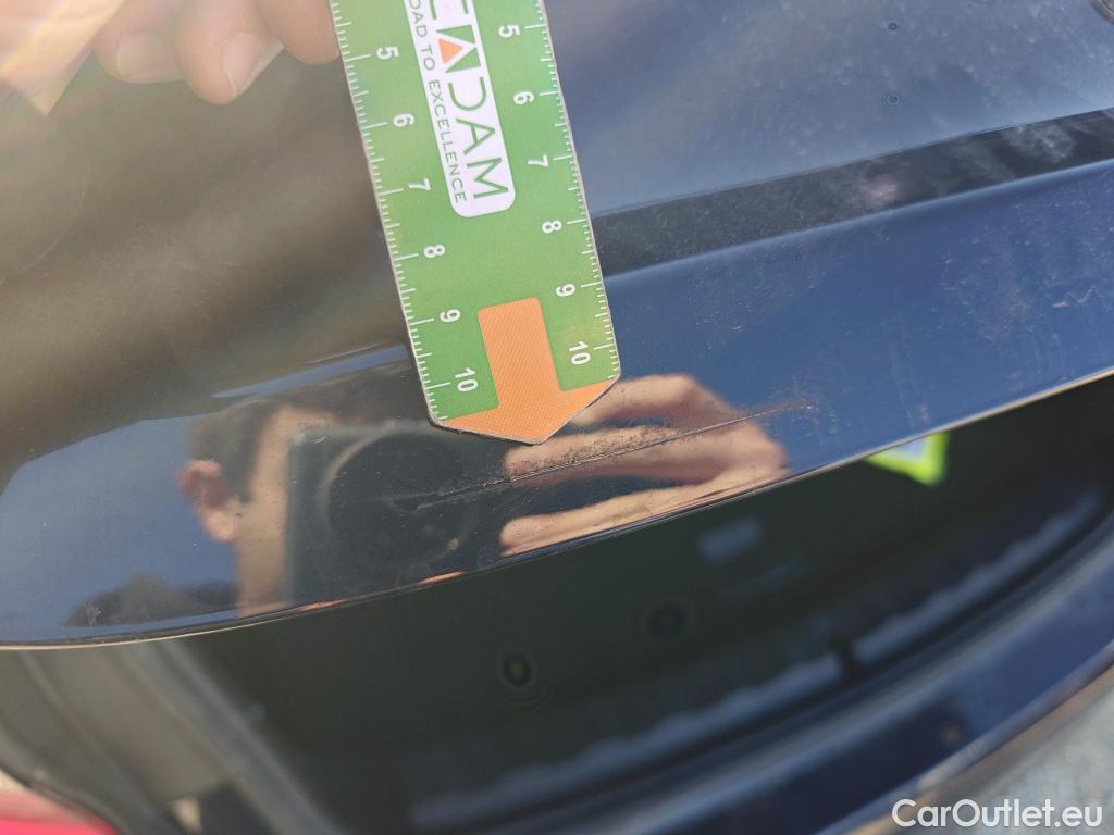  Bmw  Serie 3 BMW  / 2018 / 4P / sedán 320e #12