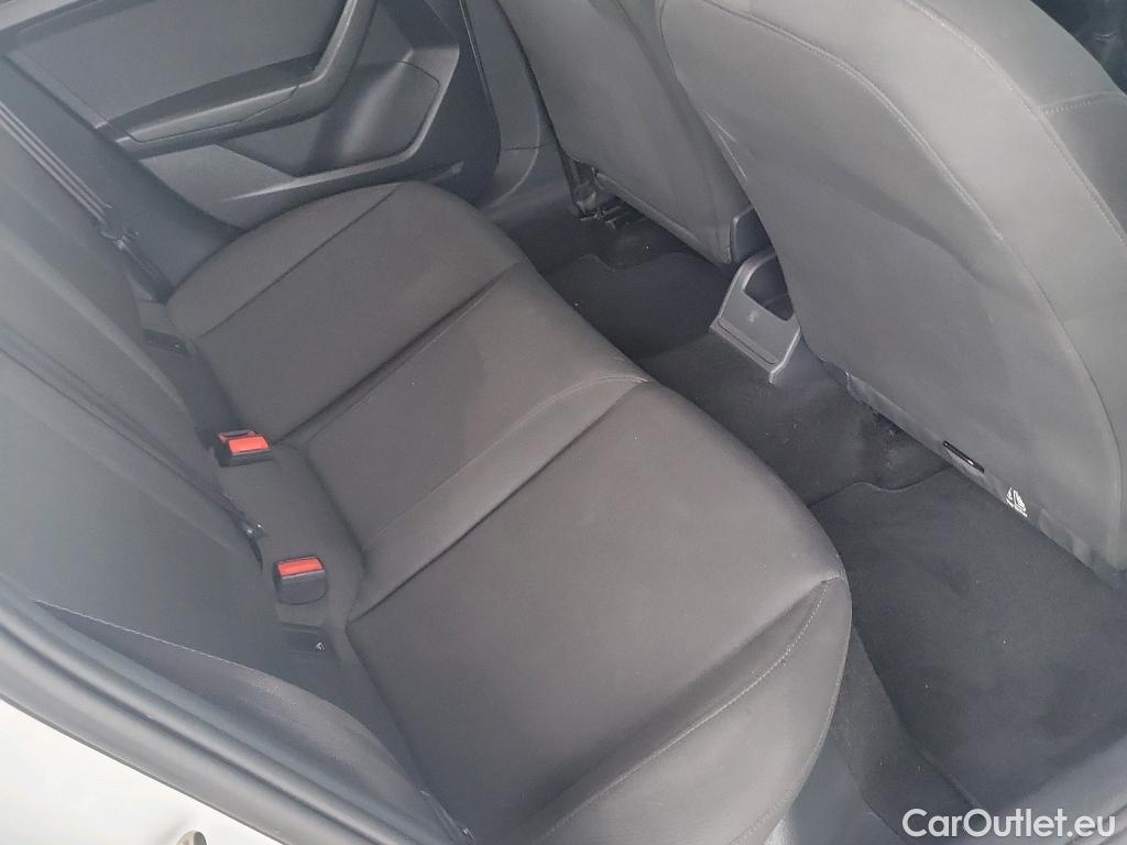  Audi  A1 Sportback AUDI A1 / 2018 / 5P / berlina con portón Sportback Advanced 25 TFSI 70kW (95CV) #10