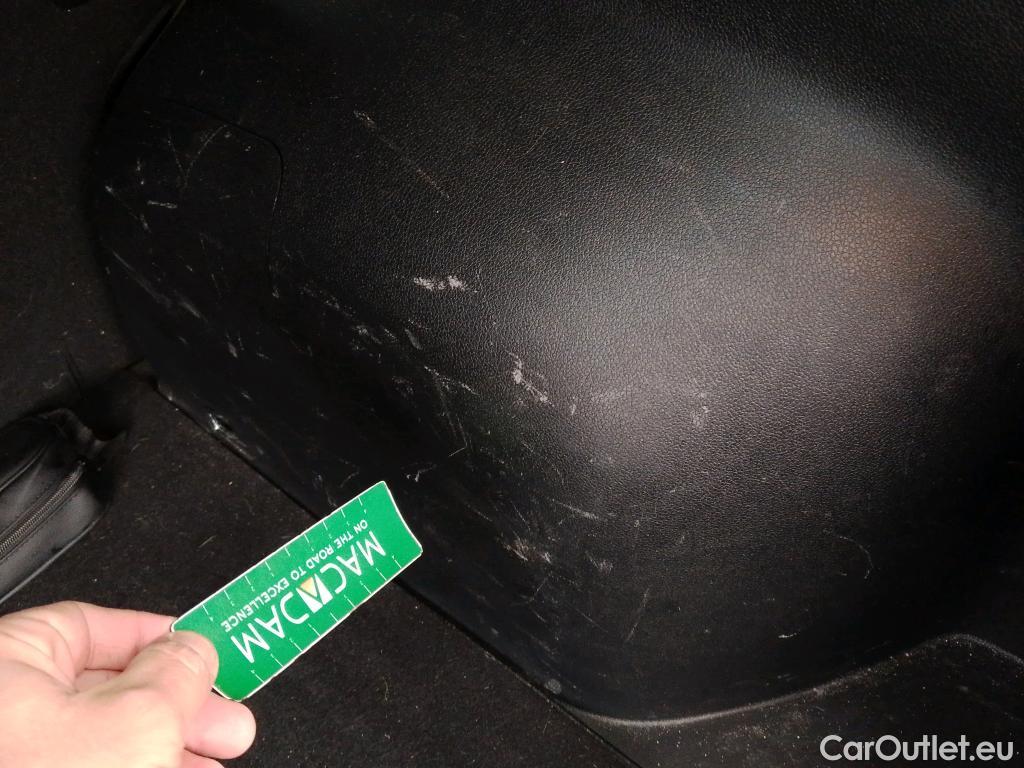  KIA  Niro KIA  / 2019 / 5P / crossover 1.6 GDi HEV 104kW (141CV) Drive #6