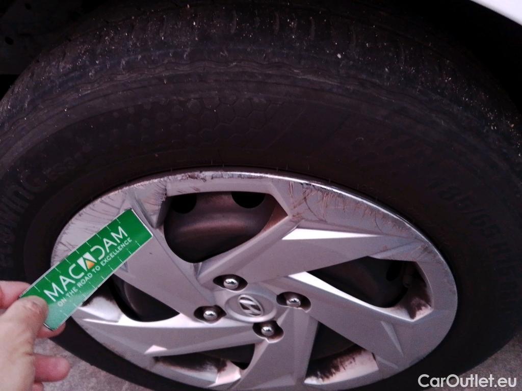  Hyundai  i20 HYUNDAI  / 2020 / 5P / berlina con portón 1.0 TGDI 74kW (100CV) 48V Essence #35