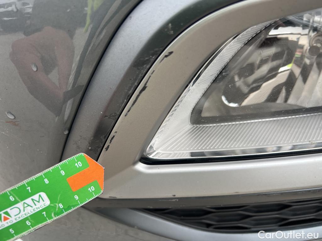  Hyundai  Konna HYUNDAI Kona / 2017 / 5P / todoterreno 1.6 GDI HEV SLE DCT #46