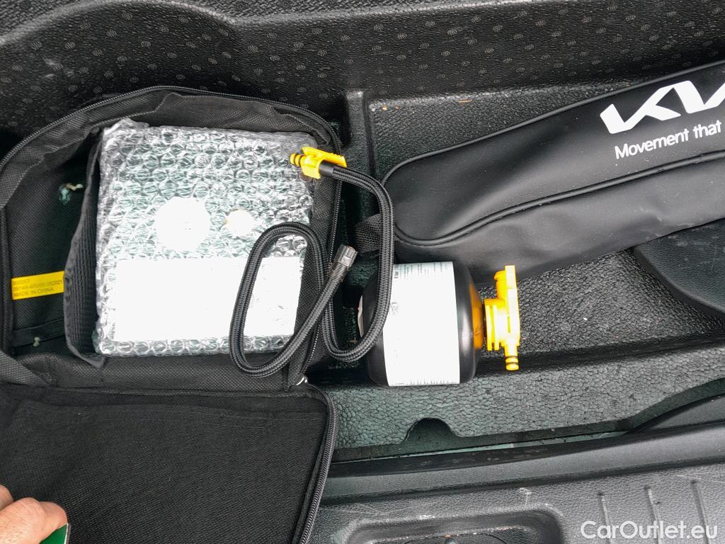  KIA  Sportage KIA  / 2018 / 5P / todoterreno 1.6 MHEV Black Edition 100kW (136CV) 4x2(SP) #5