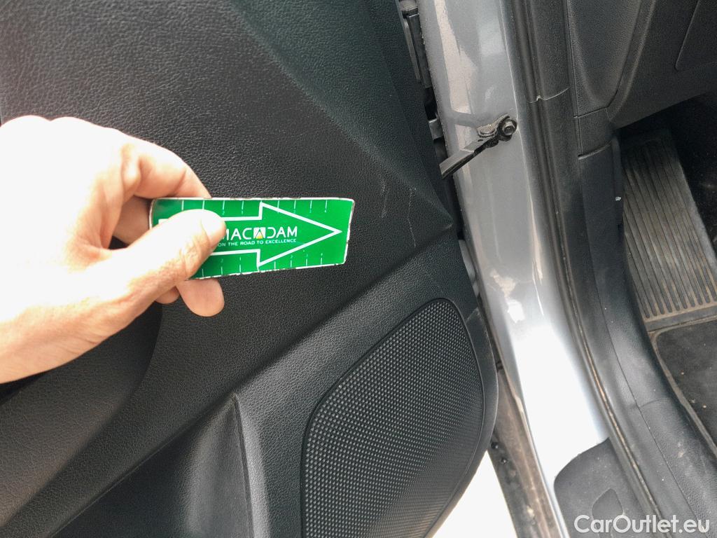  KIA  Sportage KIA  / 2018 / 5P / todoterreno 1.6 MHEV Black Edition 100kW (136CV) 4x2(SP) #14