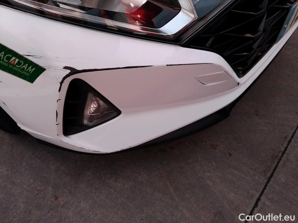  Hyundai  i20 HYUNDAI  / 2020 / 5P / berlina con portón 1.0 TGDI 74kW (100CV) 48V Essence #31