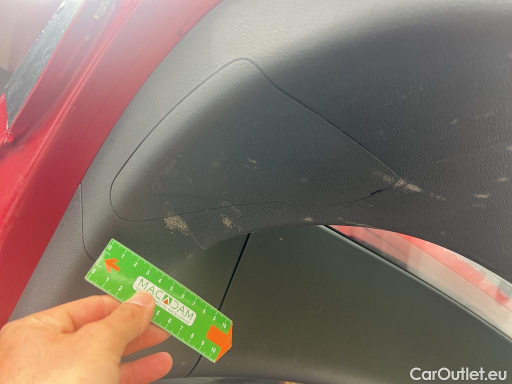  Hyundai   Ioniq HYUNDAI / 2016 / 5P / berlina con portón 1.6 GDI HEV Klass DT #8