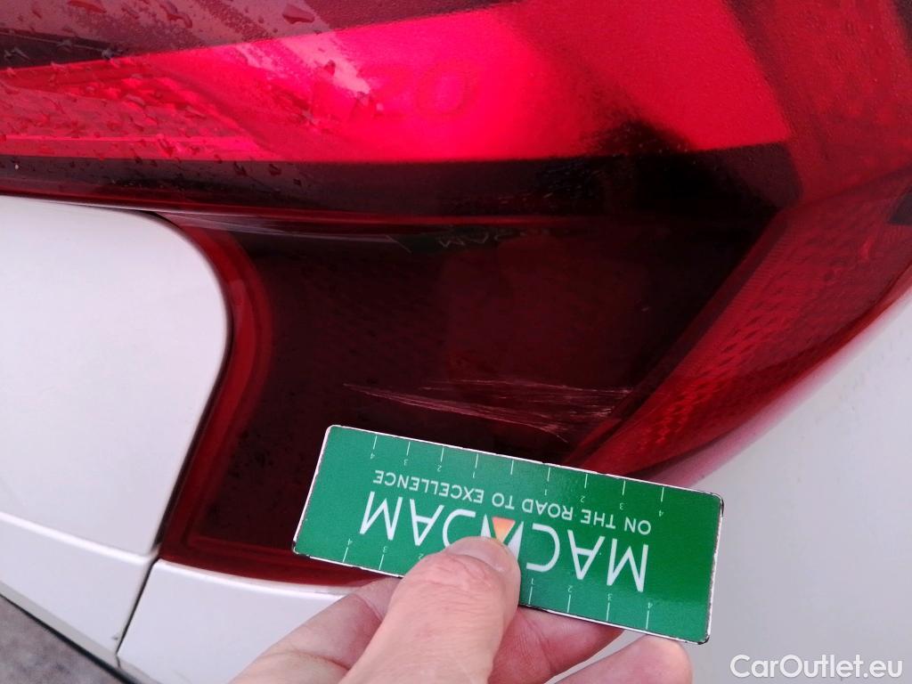  Hyundai  i20 HYUNDAI  / 2020 / 5P / berlina con portón 1.0 TGDI 74kW (100CV) 48V Essence #2