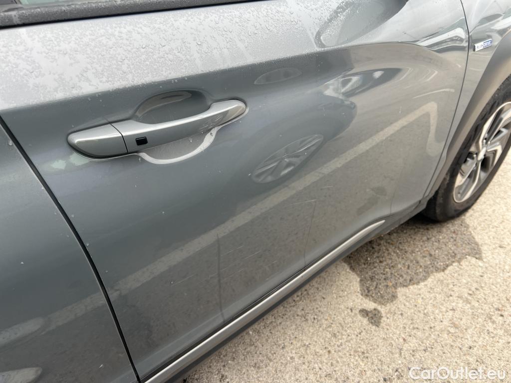  Hyundai  Konna HYUNDAI Kona / 2017 / 5P / todoterreno 1.6 GDI HEV SLE DCT #9