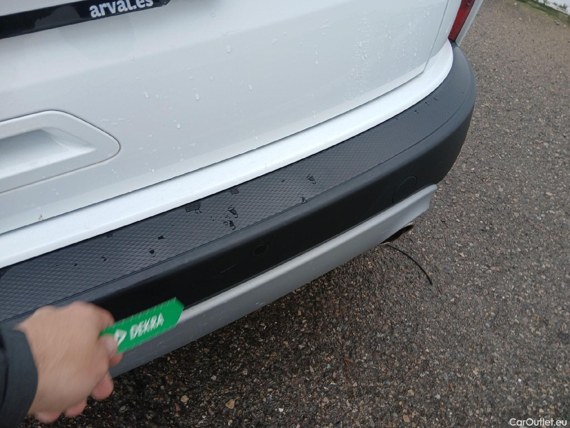  Ford  Kuga FORD  / 2019 / 5P / todoterreno Titanium 1.5T EcoBoost 88kW (120CV) #13