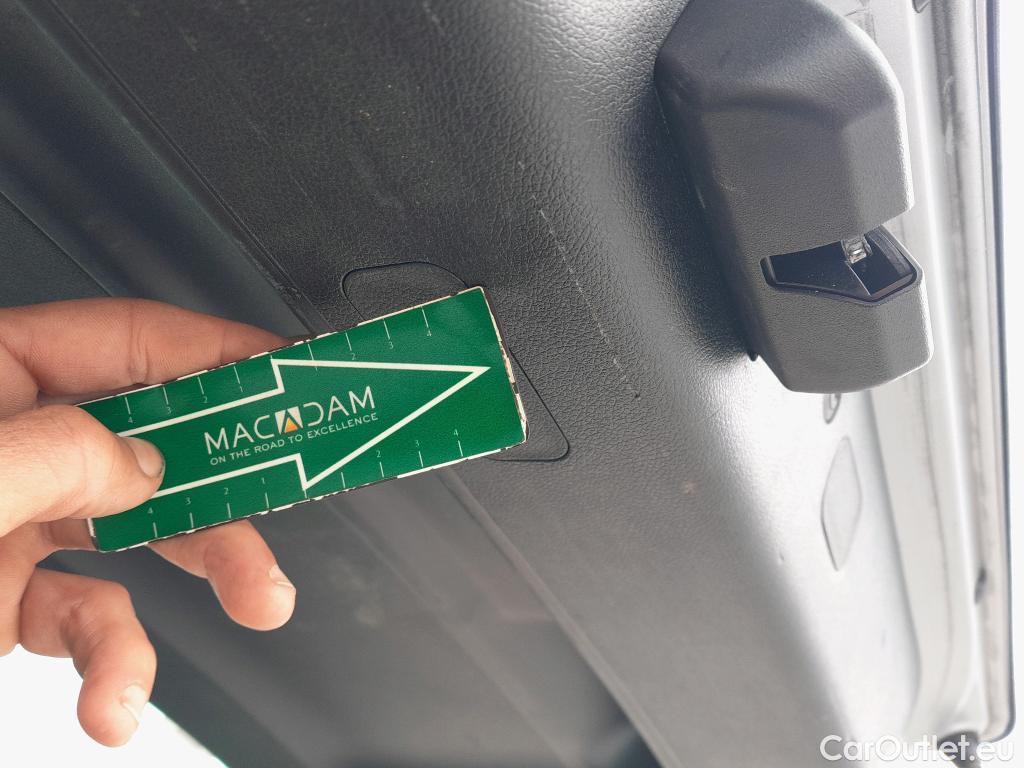  KIA  Sportage KIA  / 2018 / 5P / todoterreno 1.6 MHEV Black Edition 100kW (136CV) 4x2(SP) #15