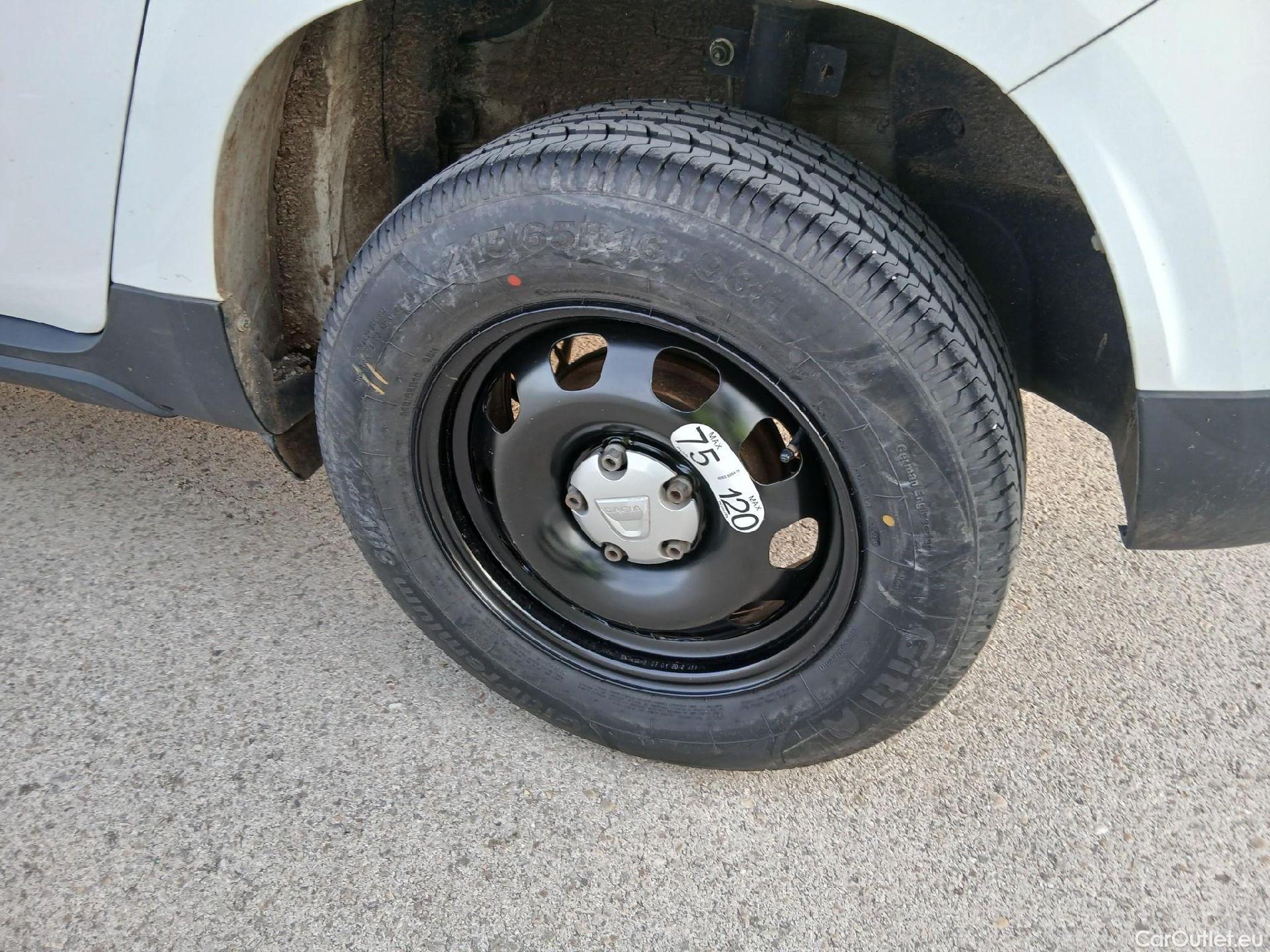  Dacia  Duster DACIA  / 2018 / 5P / todoterreno Comfort Blue dCi 85kW (115CV) 4X4 #24