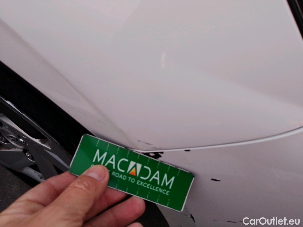  Hyundai  i20 HYUNDAI  / 2020 / 5P / berlina con portón 1.0 TGDI 74kW (100CV) 48V Essence #25