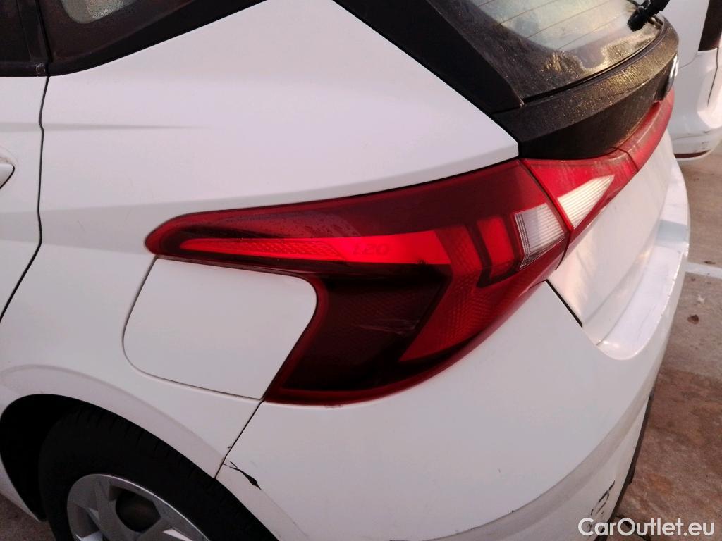  Hyundai  i20 HYUNDAI  / 2020 / 5P / berlina con portón 1.0 TGDI 74kW (100CV) 48V Essence #1