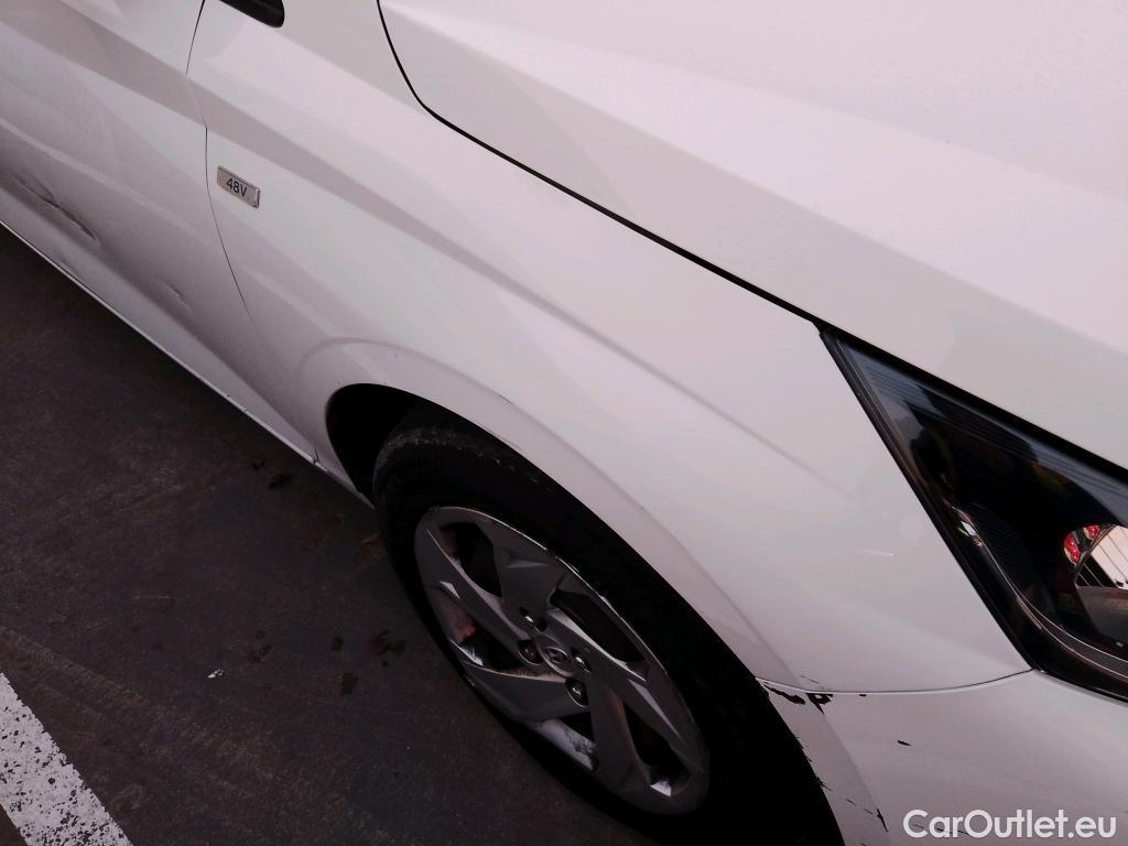  Hyundai  i20 HYUNDAI  / 2020 / 5P / berlina con portón 1.0 TGDI 74kW (100CV) 48V Essence #24