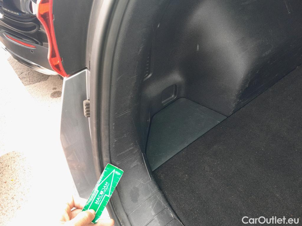  KIA  Sportage KIA  / 2018 / 5P / todoterreno 1.6 MHEV Black Edition 100kW (136CV) 4x2(SP) #20