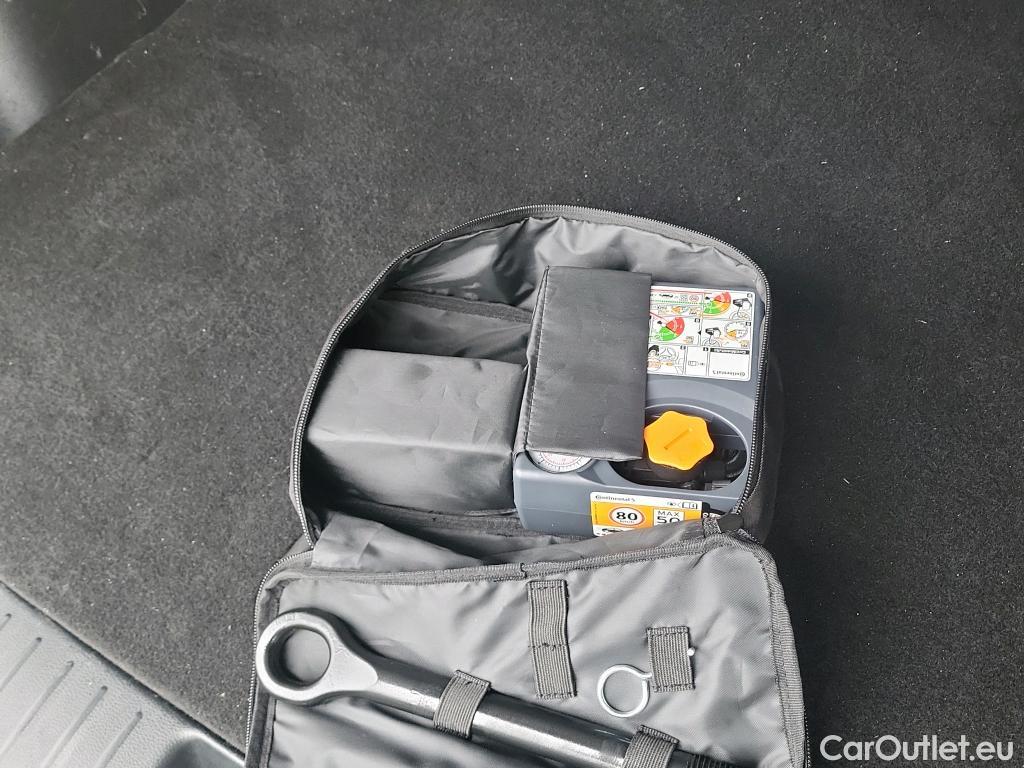  KIA  Sportage KIA  / 2022 / 5P / todoterreno 1.6 T-GDi 110kW (150CV) Drive 4x2 #1