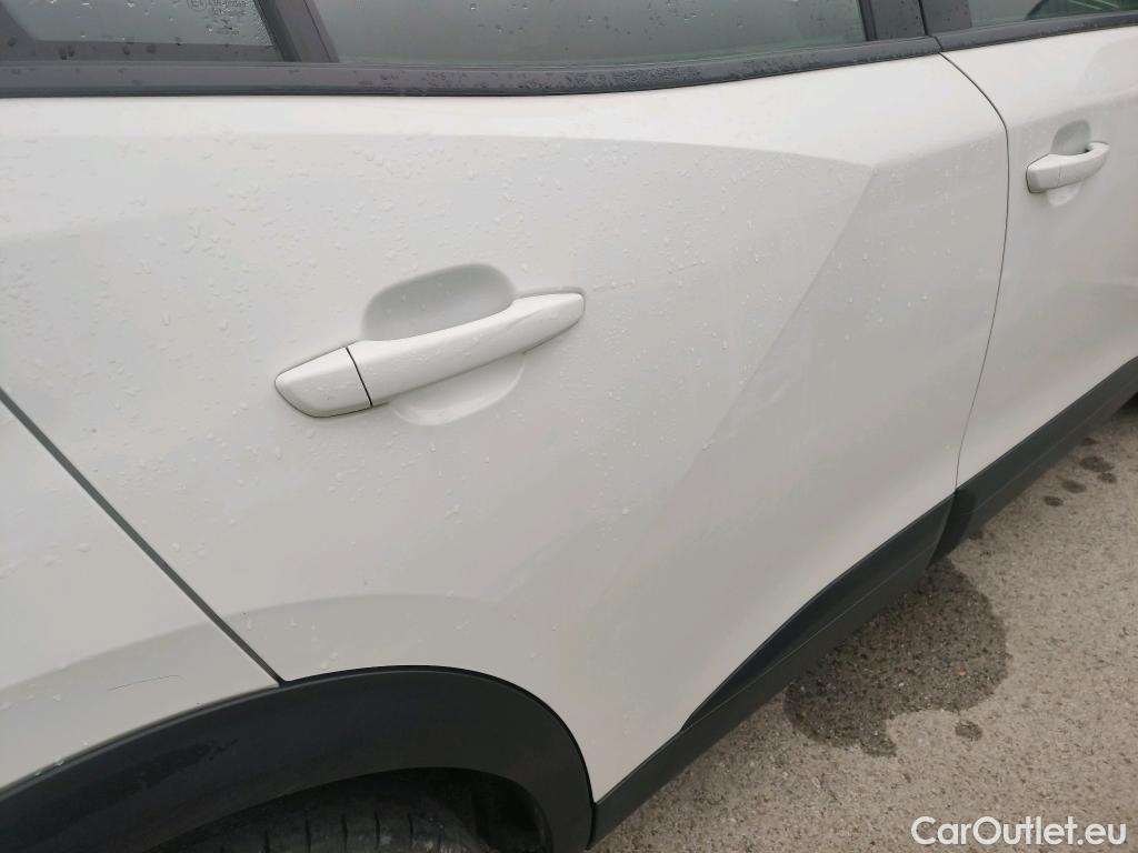  Peugeot  2008 PEUGEOT  / 2019 / 5P / todoterreno Active Puretech 100 S&S BVM6 #9