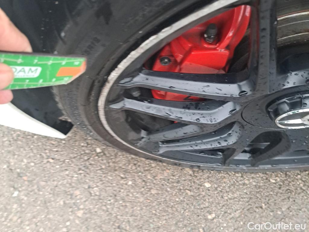  Mercedes  A-Klasse MERCEDES-BENZ Clase A / 2018 / 5P / berlina con portón Mercedes-AMG A 45 S 4MATIC+ #2