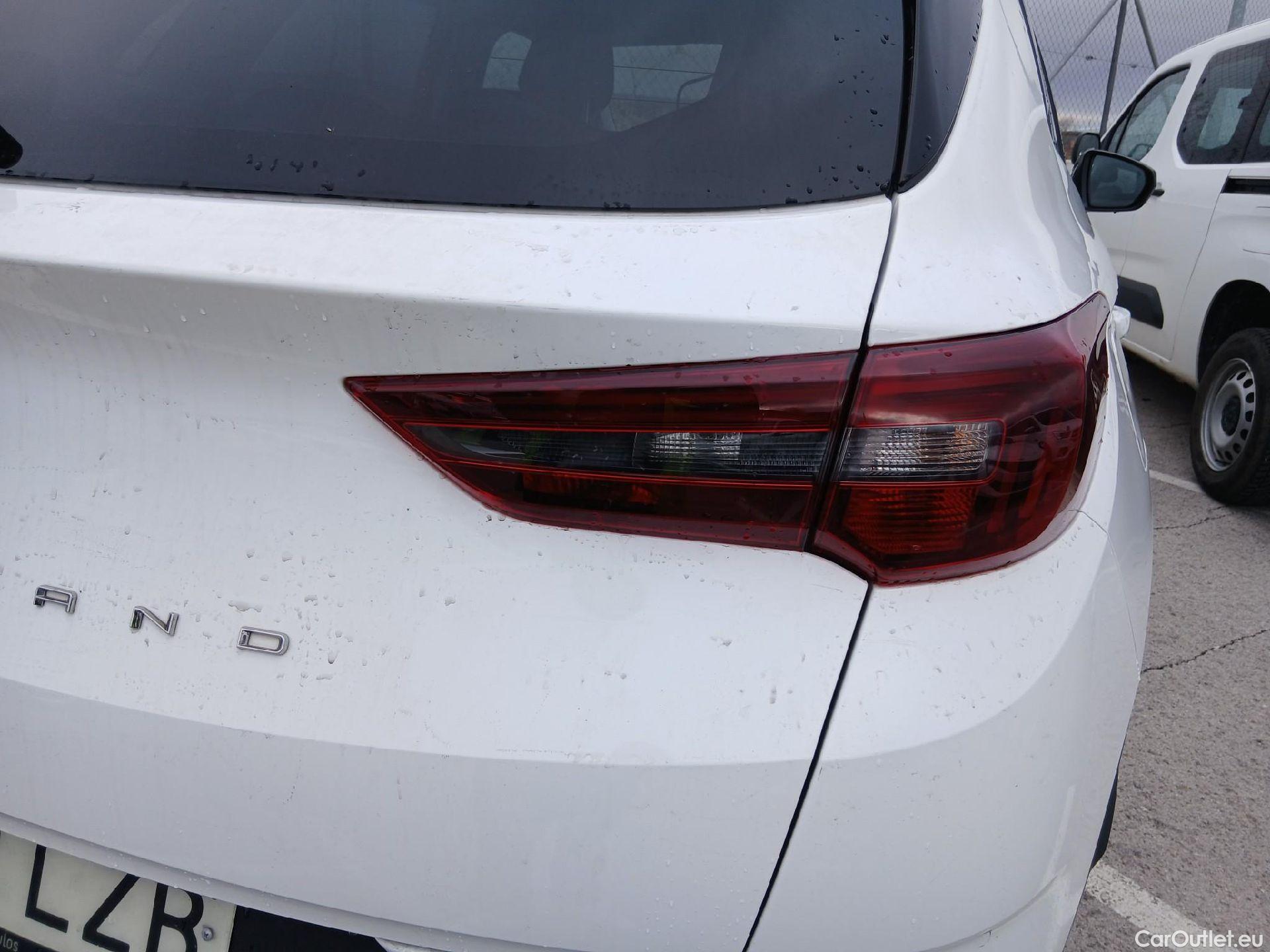  Opel   Grandland X OPEL Grandland / 2021 / 5P / todoterreno 1.5 CDTi Business Edition Auto #19