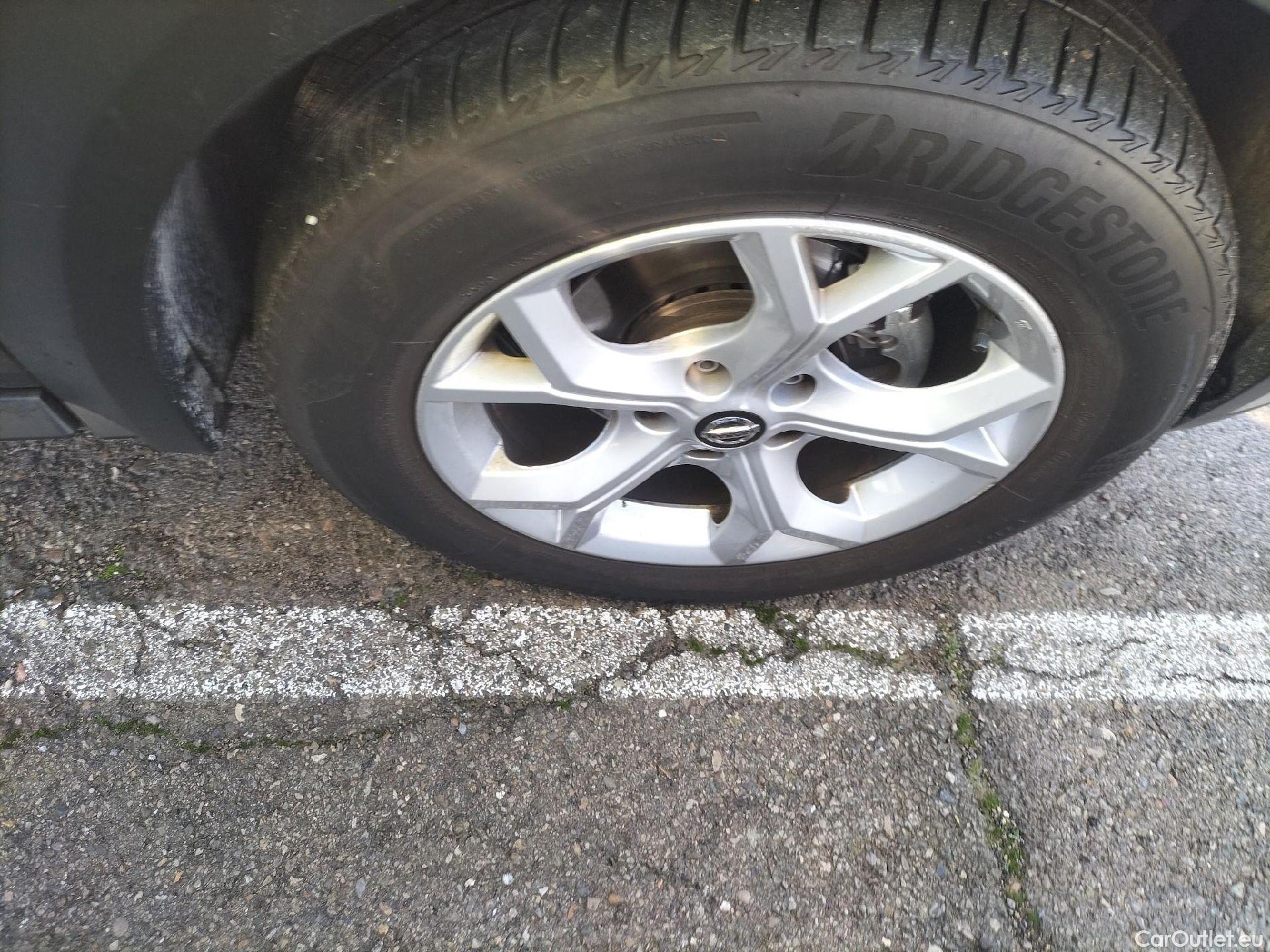  Nissan  Juke NISSAN  / 2019 / 5P / crossover DIG-T 84 kW (114 CV) DCT 7 V N-Connecta (AC2) #48