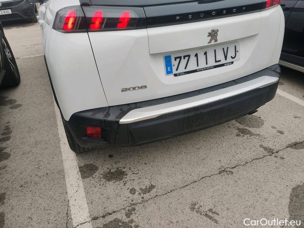  Peugeot  2008 PEUGEOT  / 2019 / 5P / todoterreno Active Puretech 100 S&S BVM6 #19