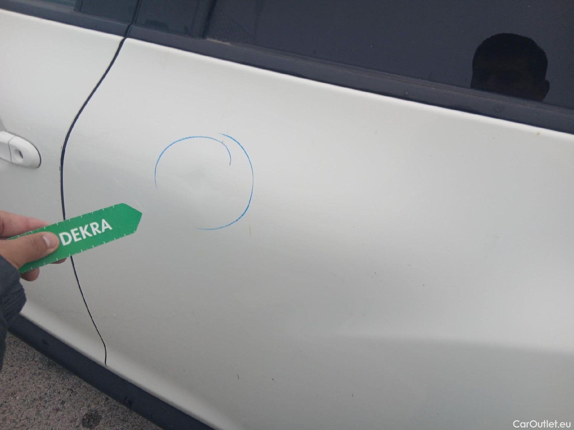  Nissan  Juke NISSAN  / 2014 / 5P / crossover G.E6D-Temp 83kW (112 CV) 5M/T ACENTA (CX) #15