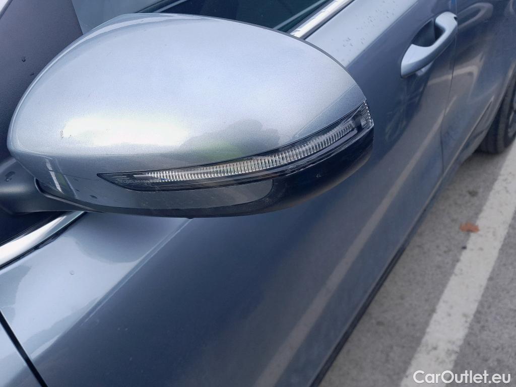  KIA  Sportage KIA  / 2018 / 5P / todoterreno 1.6 MHEV Black Edition 100kW (136CV) 4x2(SP) #30