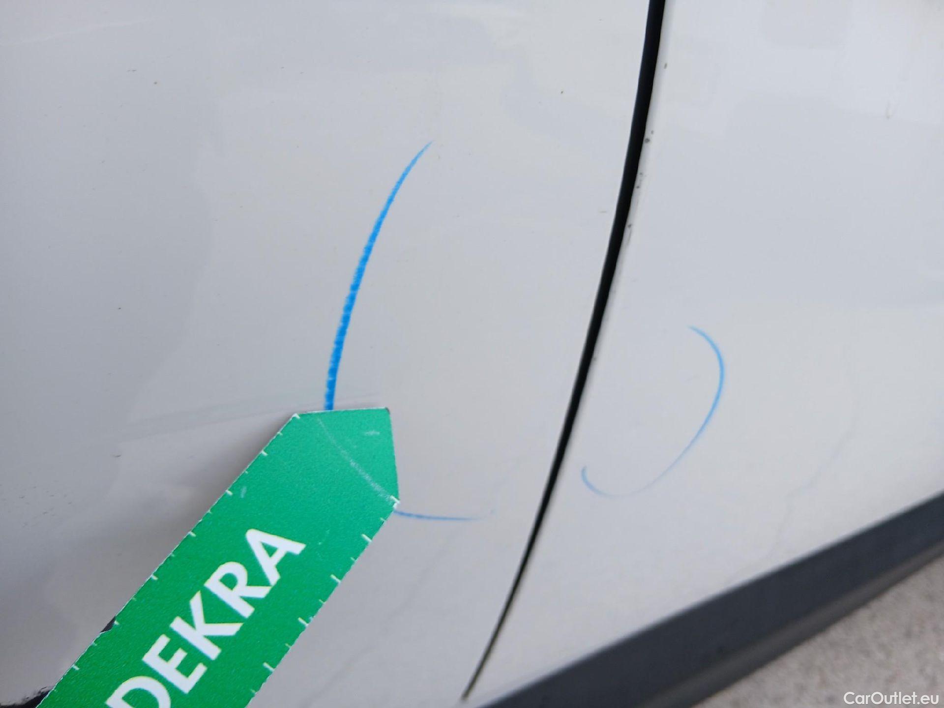  Opel   Grandland X OPEL Grandland / 2021 / 5P / todoterreno 1.5 CDTi Business Edition Auto #29