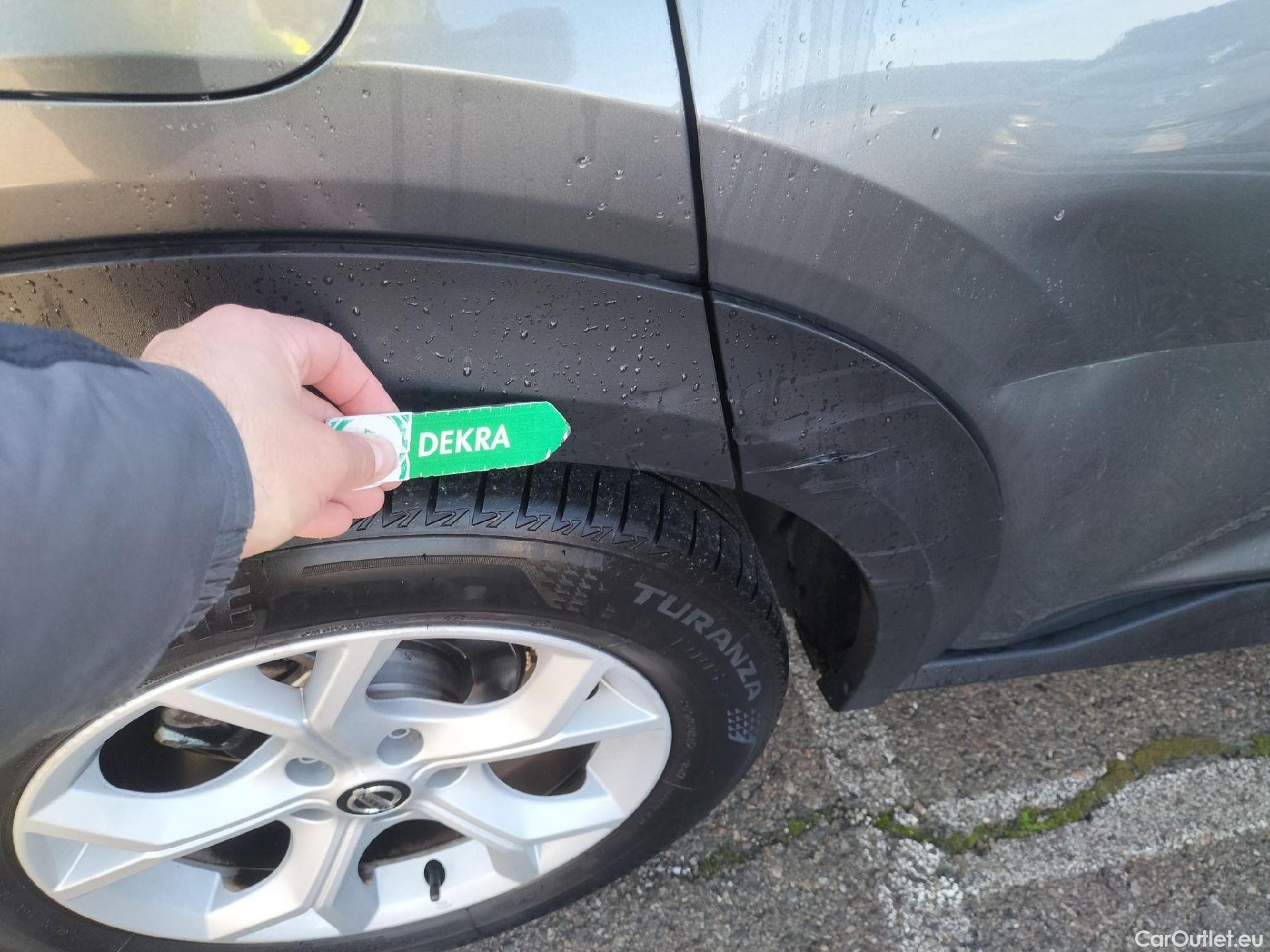  Nissan  Juke NISSAN  / 2019 / 5P / crossover DIG-T 84 kW (114 CV) DCT 7 V N-Connecta (AC2) #37