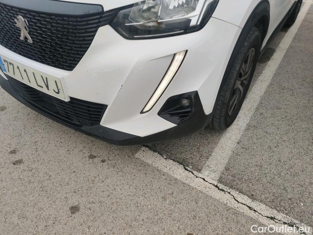  Peugeot  2008 PEUGEOT  / 2019 / 5P / todoterreno Active Puretech 100 S&S BVM6 #21