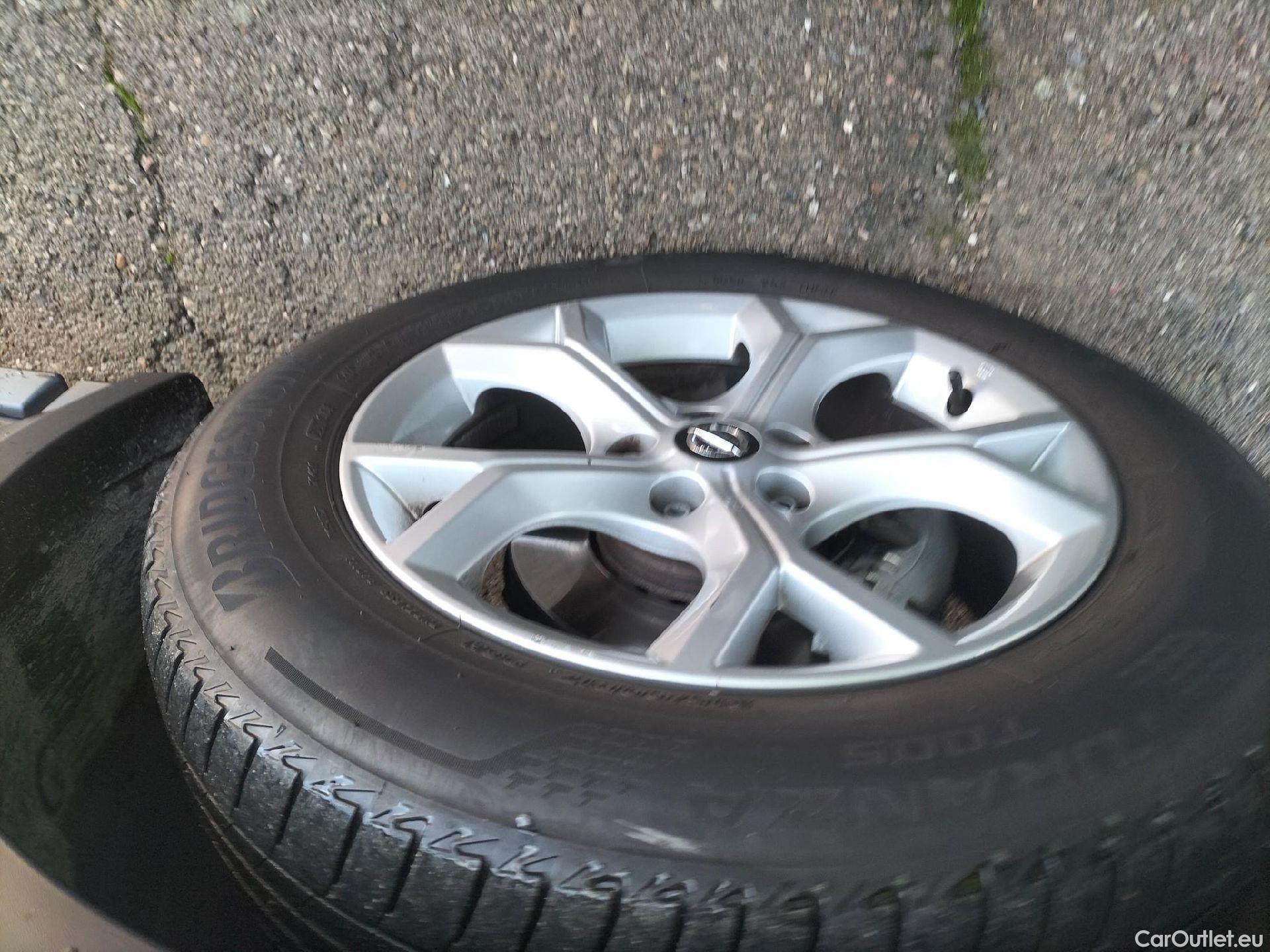  Nissan  Juke NISSAN  / 2019 / 5P / crossover DIG-T 84 kW (114 CV) DCT 7 V N-Connecta (AC2) #8