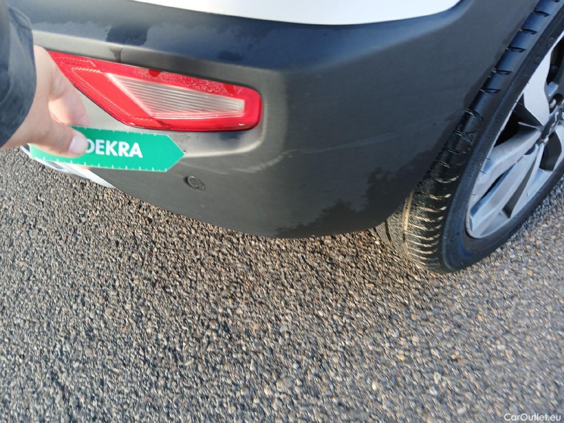  KIA  STONIC KIA  / 2017 / 5P / todoterreno 1.0 T-GDi 74kW (100CV) MHEV iMT Drive #15