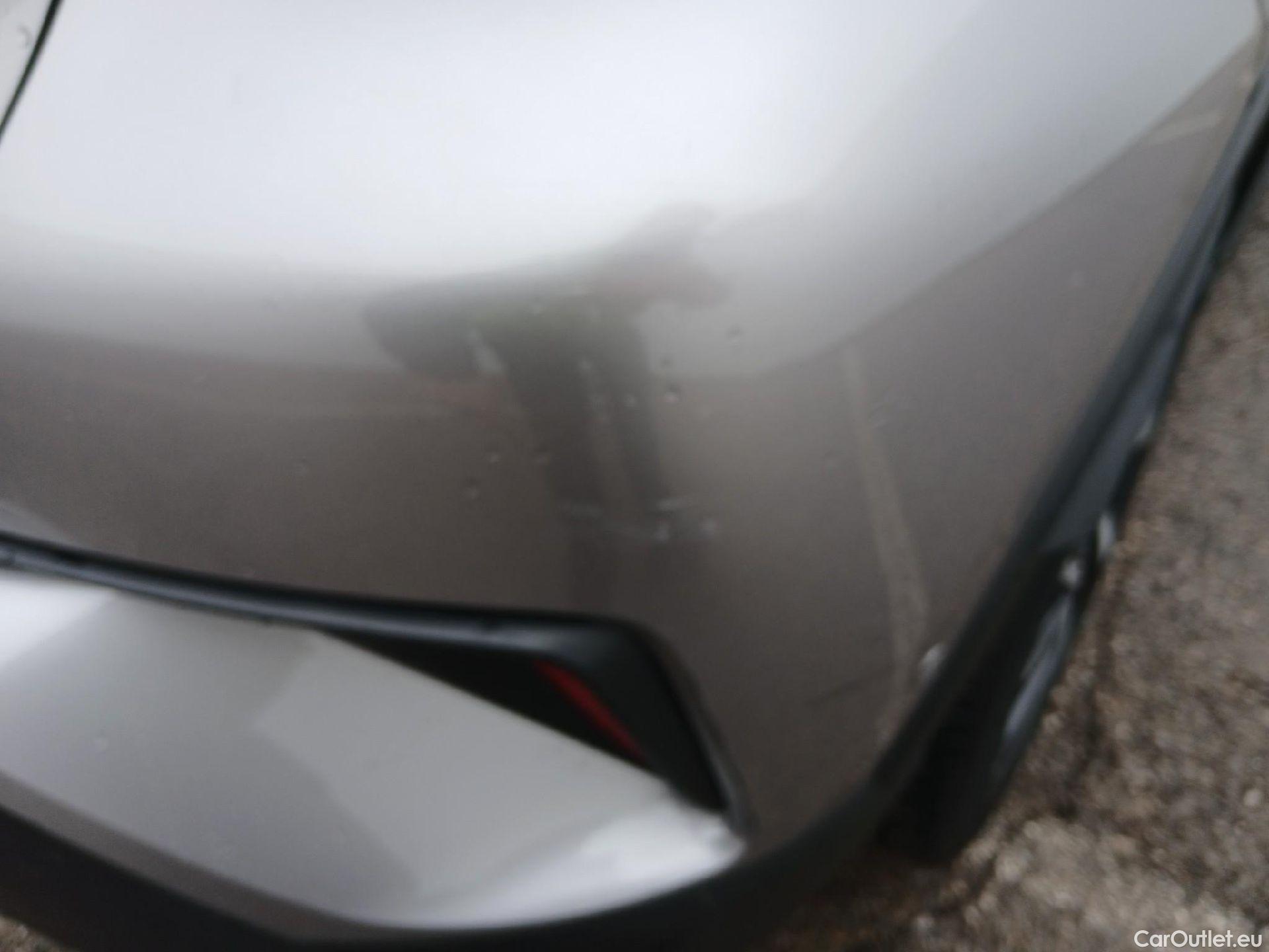  Toyota  C-HR TOYOTA  / 2016 / 5P / todoterreno 1.8 125H Advance (CX) #19