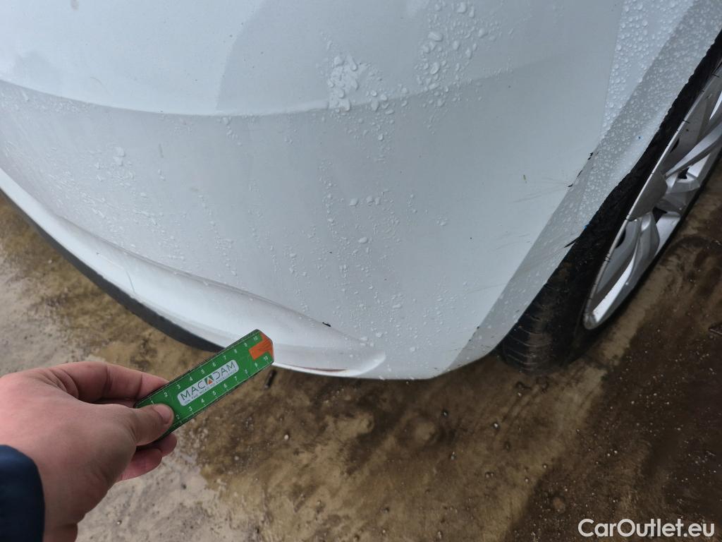  Renault  Clio RENAULT  / 2019 / 5P / berlina con portón Business Blue dCi 74kW (100CV) #12