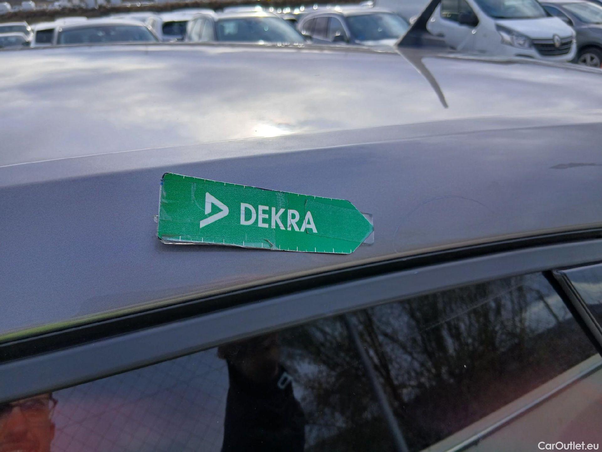  Renault  Captur RENAULT  / 2020 / 5P / todoterreno Zen TCe 140CV GPF Micro Híbrido #9