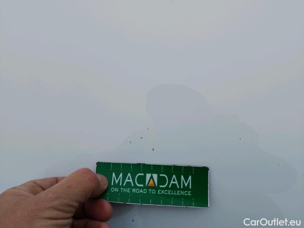  Peugeot  208 PEUGEOT  / 2019 / 5P / berlina con portón BlueHDi 73kW (100CV) Active Pack (AC) #19