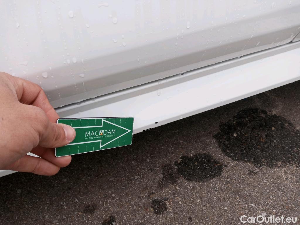  Toyota  Corolla TOYOTA  1.8 125H ACTIVE TECH E-CVT #19