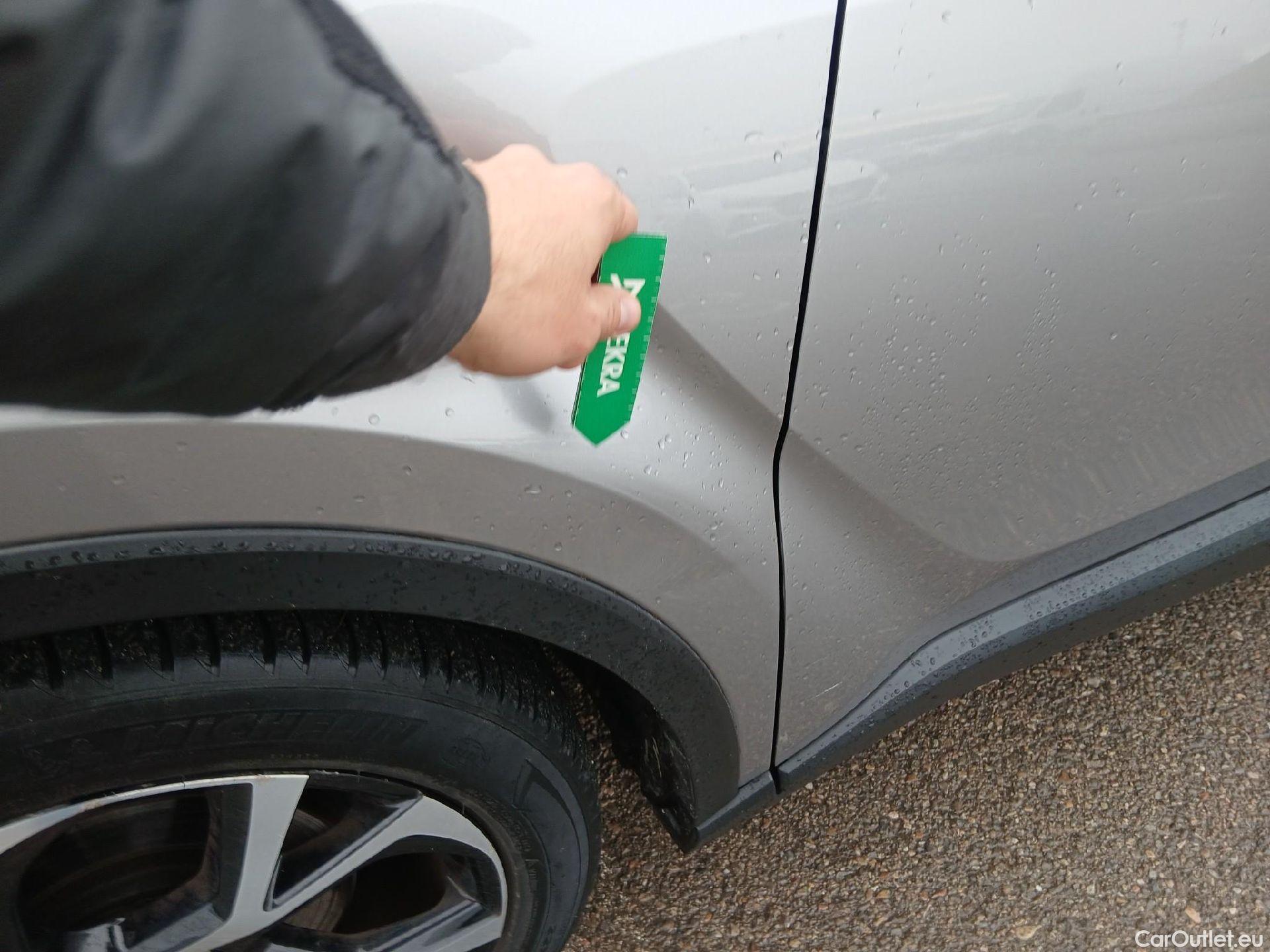  Toyota  C-HR TOYOTA  / 2016 / 5P / todoterreno 1.8 125H Advance (CX) #11