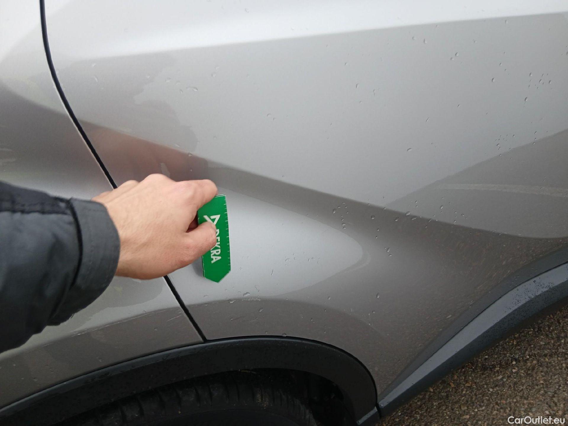  Toyota  C-HR TOYOTA  / 2016 / 5P / todoterreno 1.8 125H Advance (CX) #26