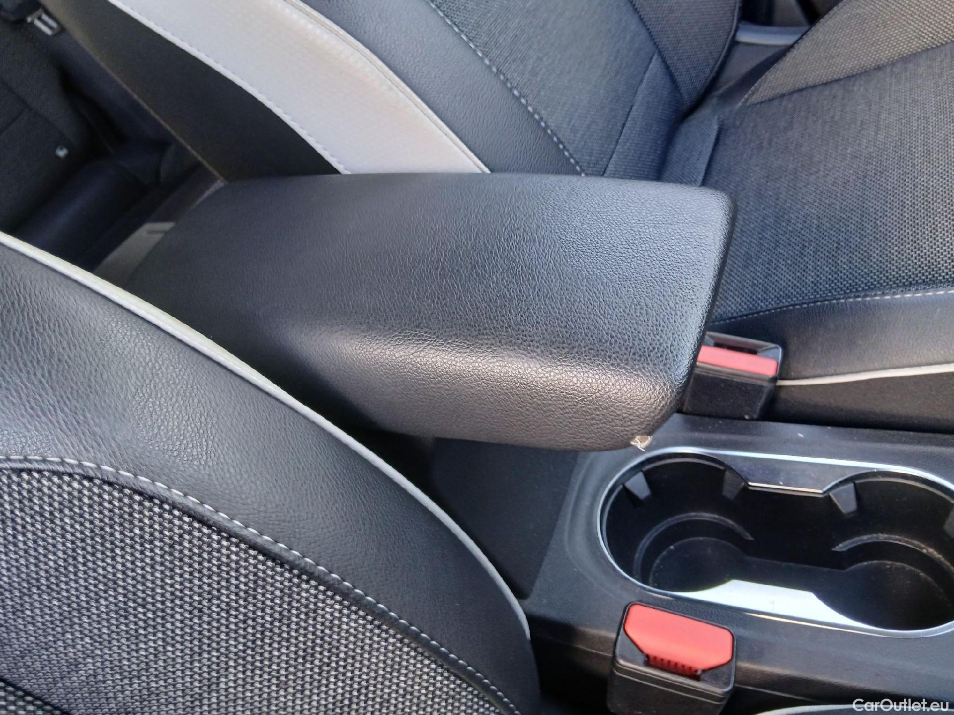  Renault  Captur RENAULT  / 2020 / 5P / todoterreno Zen TCe 140CV GPF Micro Híbrido #24