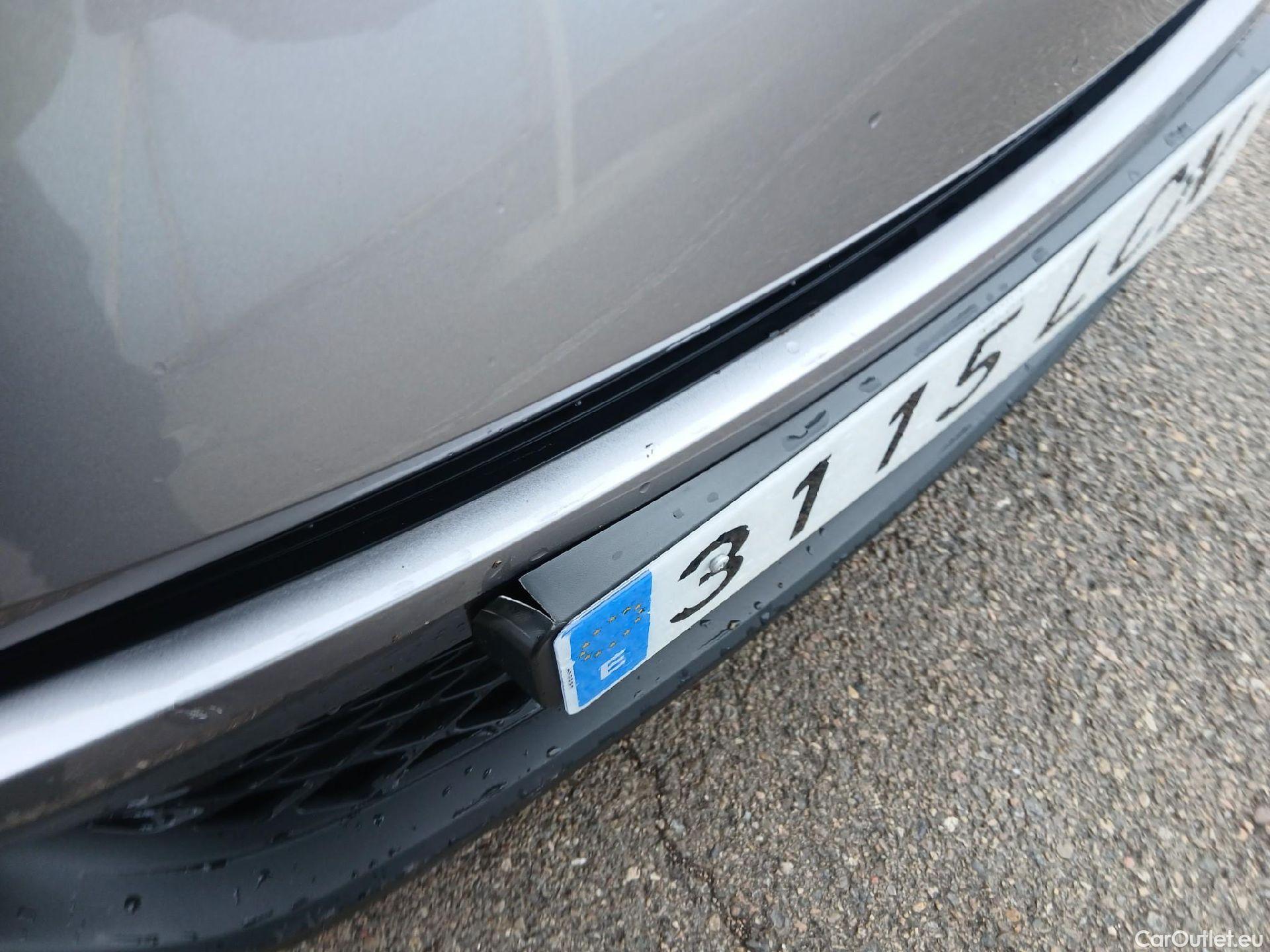  Toyota  C-HR TOYOTA  / 2016 / 5P / todoterreno 1.8 125H Advance (CX) #6