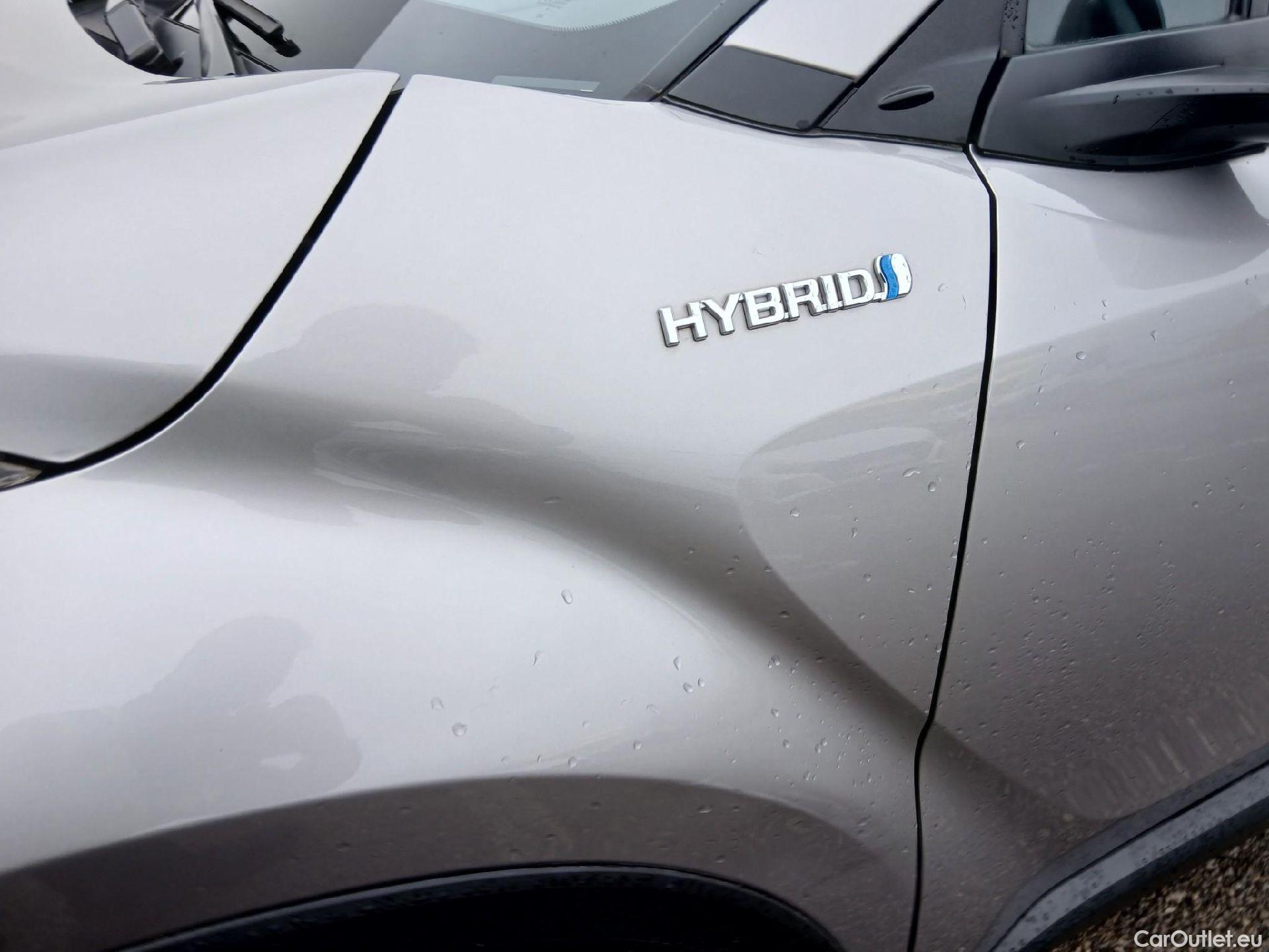  Toyota  C-HR TOYOTA  / 2016 / 5P / todoterreno 1.8 125H Advance (CX) #12