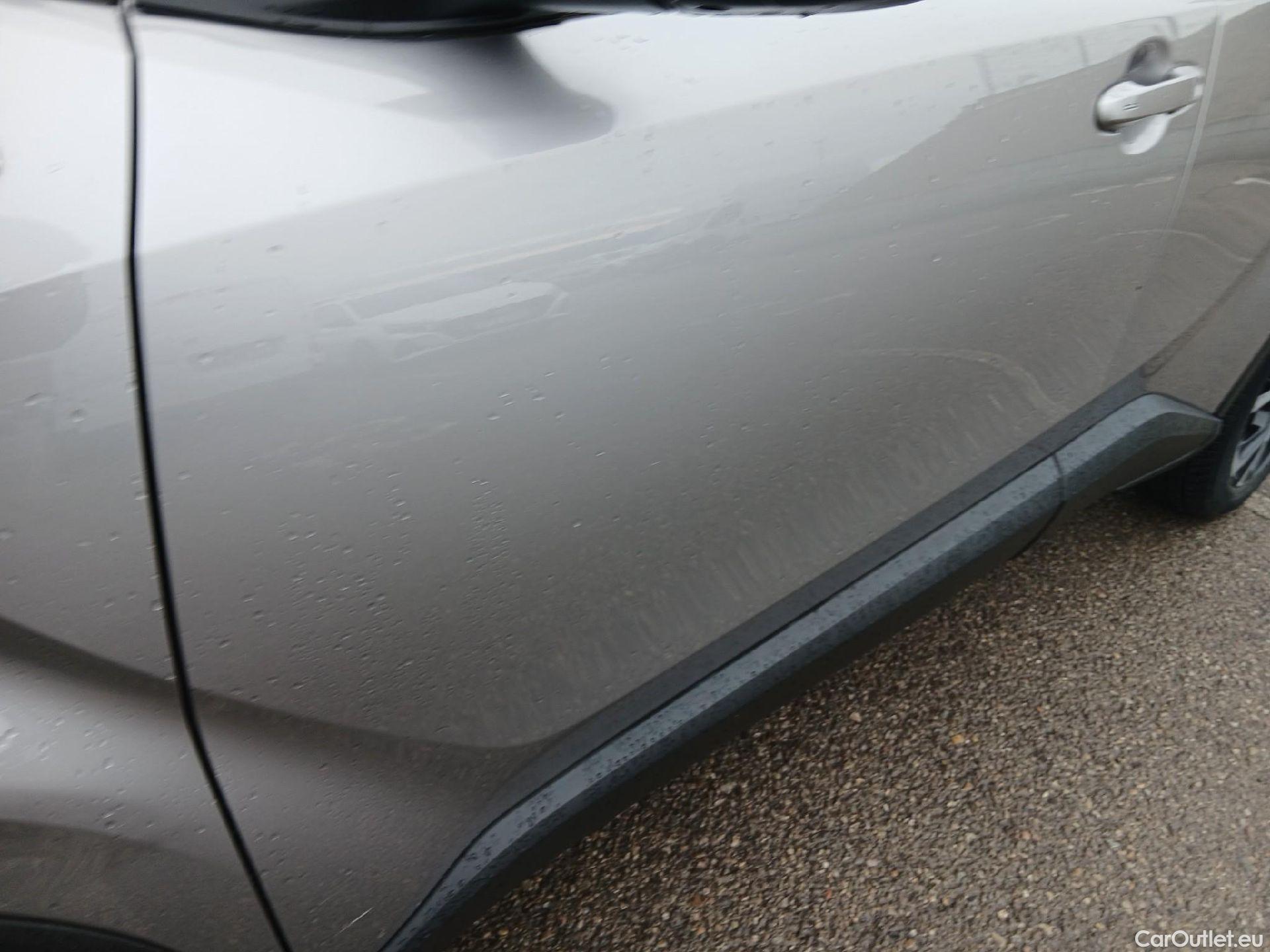  Toyota  C-HR TOYOTA  / 2016 / 5P / todoterreno 1.8 125H Advance (CX) #14