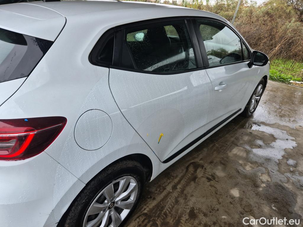  Renault  Clio RENAULT  / 2019 / 5P / berlina con portón Business Blue dCi 74kW (100CV) #4