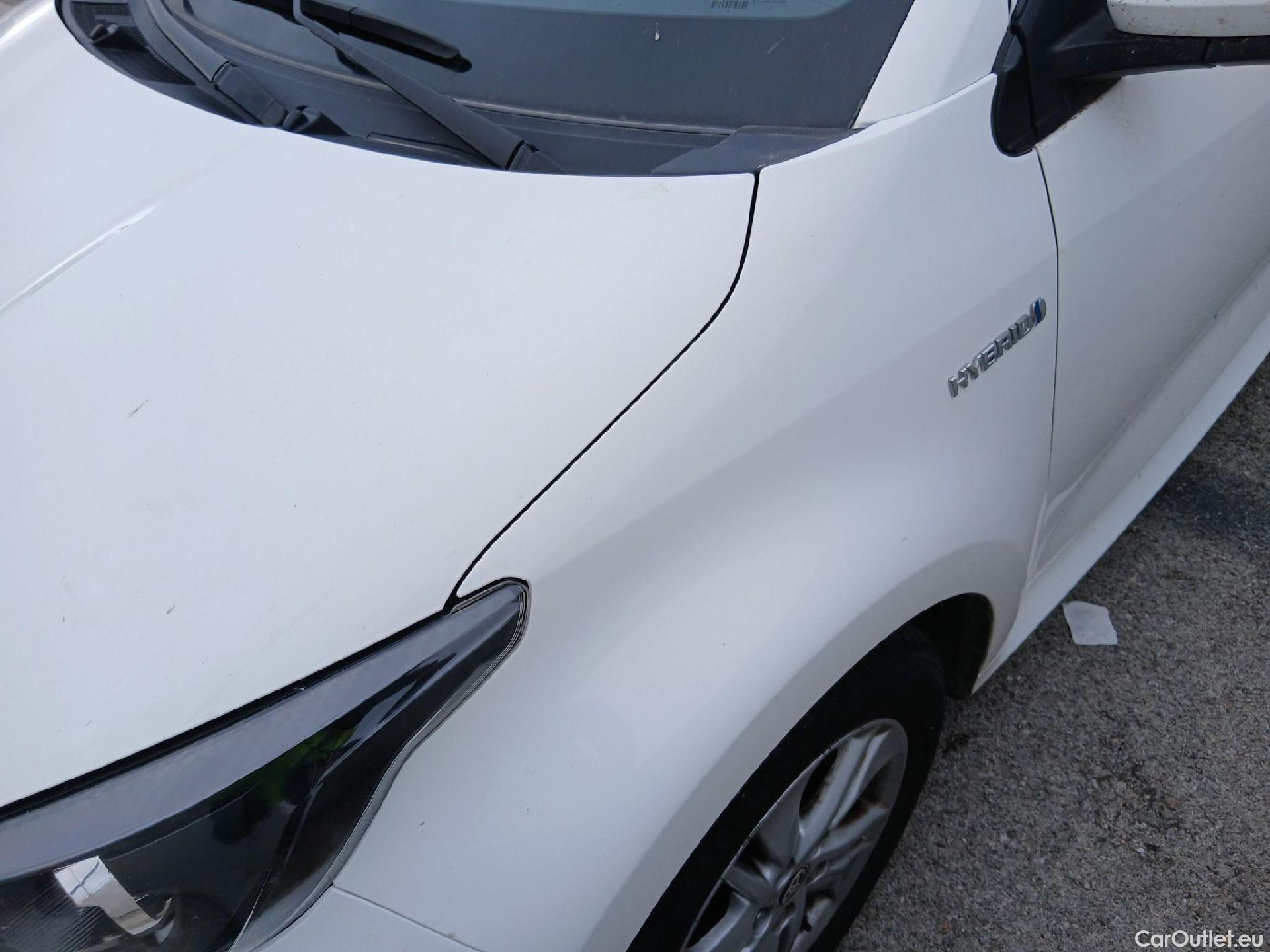  Toyota  Yaris TOYOTA  / 2020 / 5P / berlina con portón 1.5 120H Active Tech #10