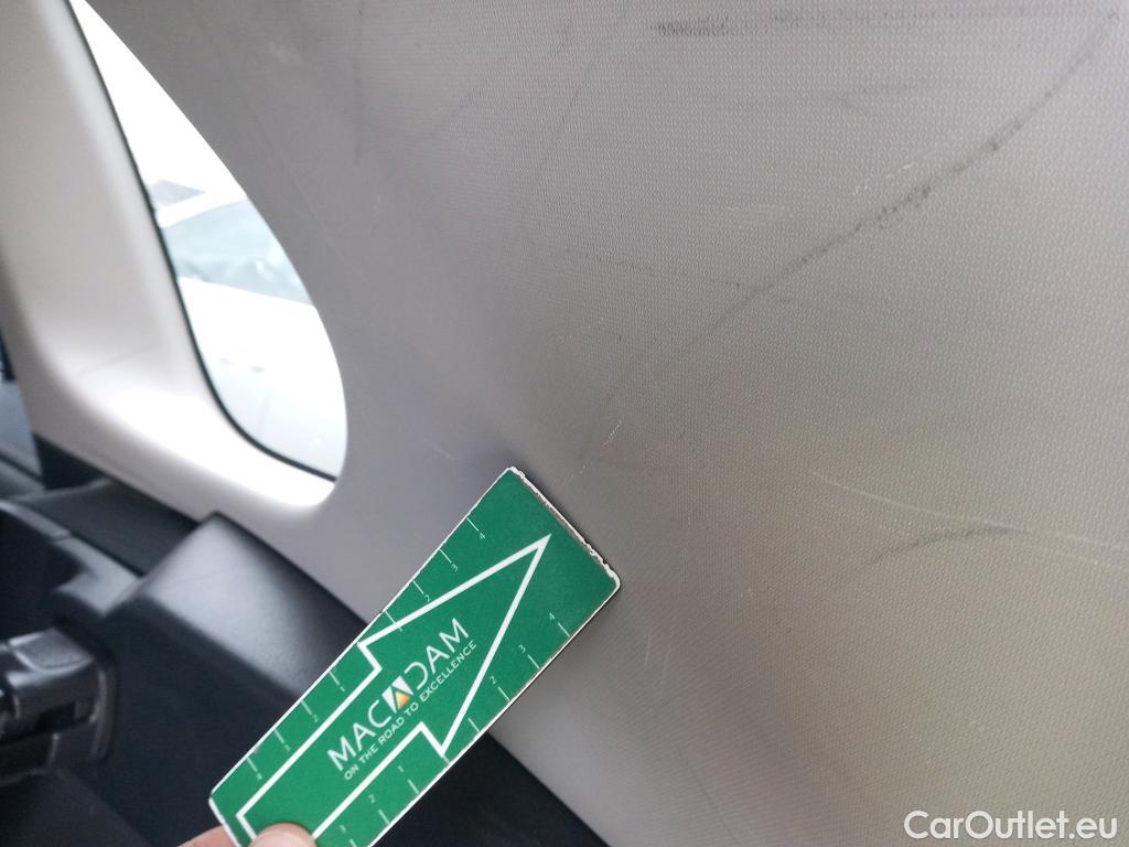  Toyota  RAV4 TOYOTA  / 2018 / 5P / todoterreno 2.5l 220H Advance #13